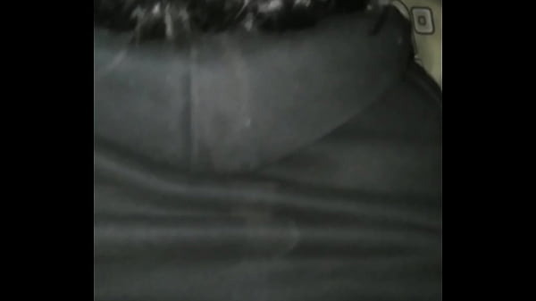 Le meti la puntita y le duele